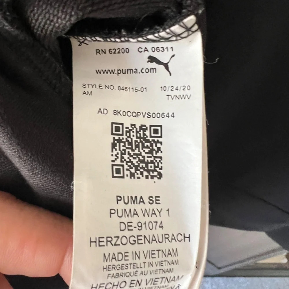 PUMA Women's Amplified Cropped Hoodie Black Size Medium - Picture 6 of 7